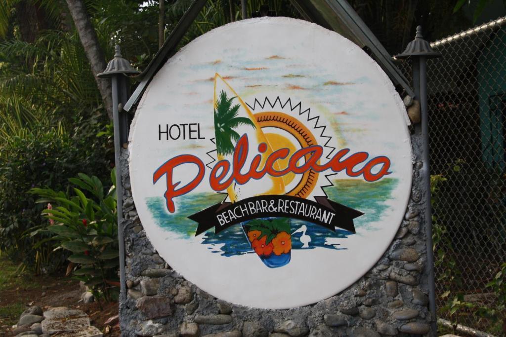 Pelican Beachfront Hotel Эстерильос-Эсте Экстерьер фото
