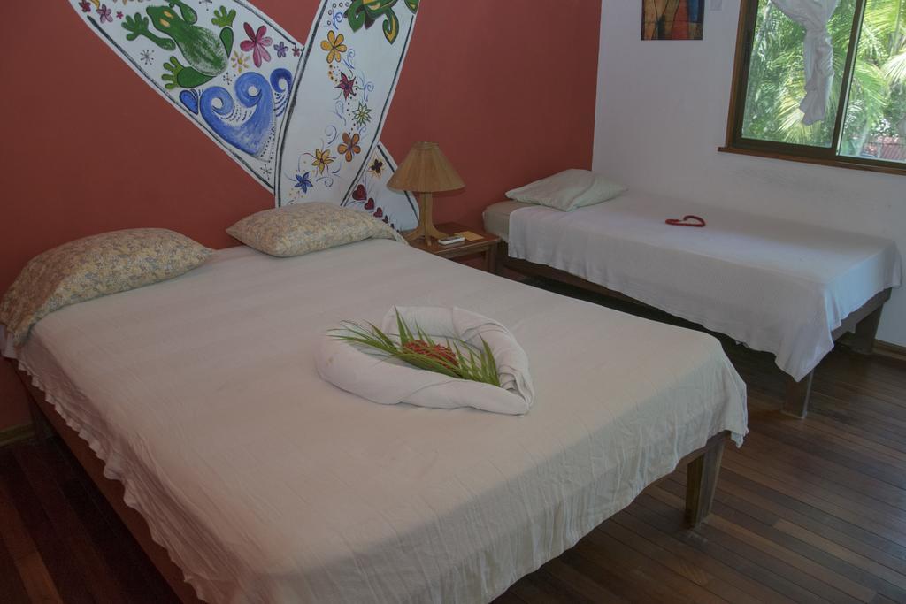 Pelican Beachfront Hotel Эстерильос-Эсте Экстерьер фото