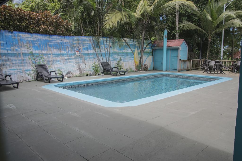 Pelican Beachfront Hotel Эстерильос-Эсте Экстерьер фото